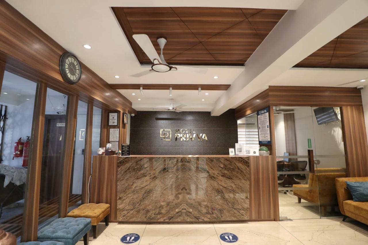 Hotel Privya Rooms And Banquet Surat Bagian luar foto